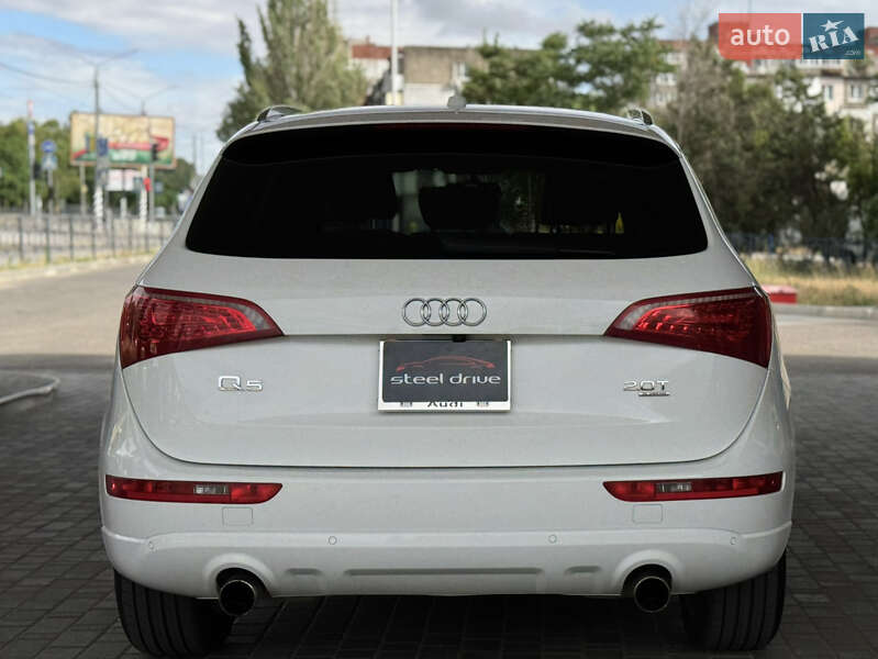 Внедорожник / Кроссовер Audi Q5 2011 в Николаеве