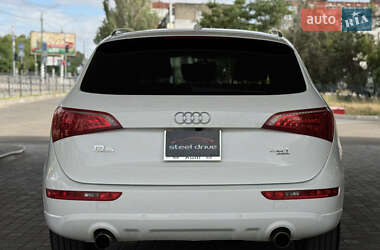 Внедорожник / Кроссовер Audi Q5 2011 в 
