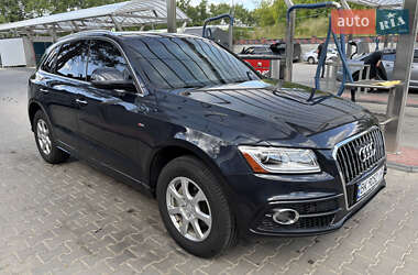 Внедорожник / Кроссовер Audi Q5 2016 в 
