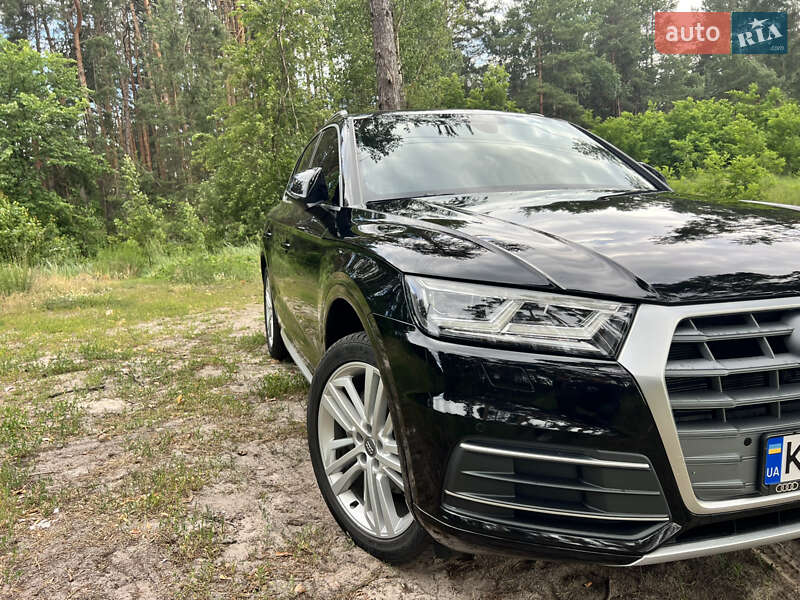 Внедорожник / Кроссовер Audi Q5 2017 в Киеве