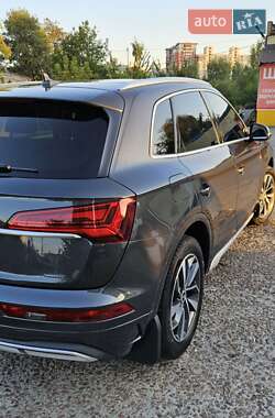 Внедорожник / Кроссовер Audi Q5 2020 в 