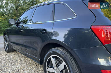 Внедорожник / Кроссовер Audi Q5 2011 в 
