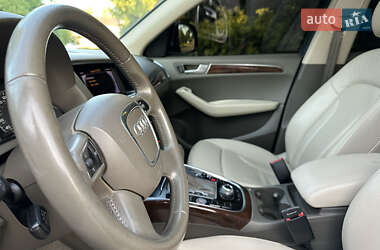 Внедорожник / Кроссовер Audi Q5 2011 в 