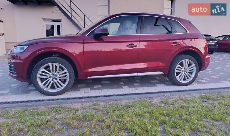 Позашляховик / Кросовер Audi Q5 2018 в Львові