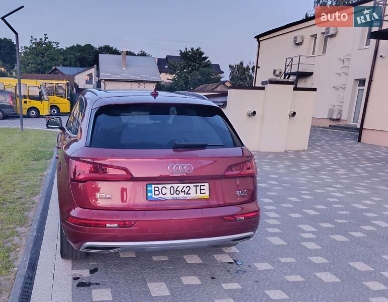 Позашляховик / Кросовер Audi Q5 2018 в Львові