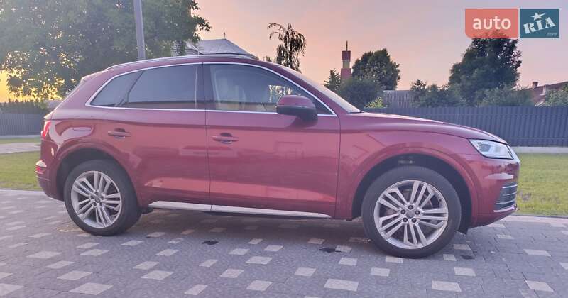 Позашляховик / Кросовер Audi Q5 2018 в Львові