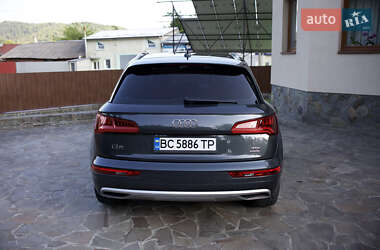 Внедорожник / Кроссовер Audi Q5 2017 в 
