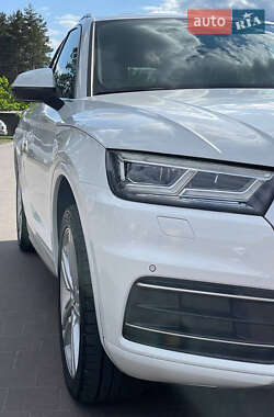 Внедорожник / Кроссовер Audi Q5 2019 в 