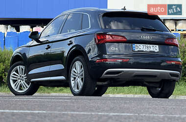Внедорожник / Кроссовер Audi Q5 2020 в 