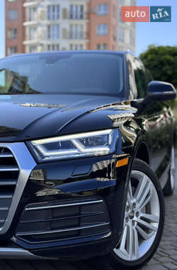 Внедорожник / Кроссовер Audi Q5 2018 в 