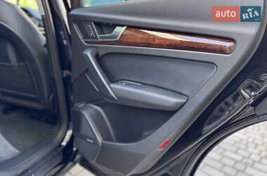 Внедорожник / Кроссовер Audi Q5 2018 в 