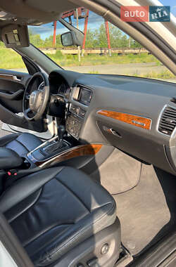 Внедорожник / Кроссовер Audi Q5 2011 в 