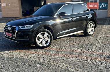 Внедорожник / Кроссовер Audi Q5 2017 в Луцке