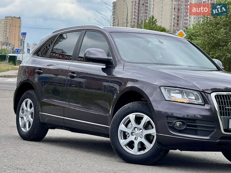 Внедорожник / Кроссовер Audi Q5 2012 в Киеве