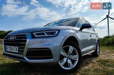 Внедорожник / Кроссовер Audi Q5 2017 в 