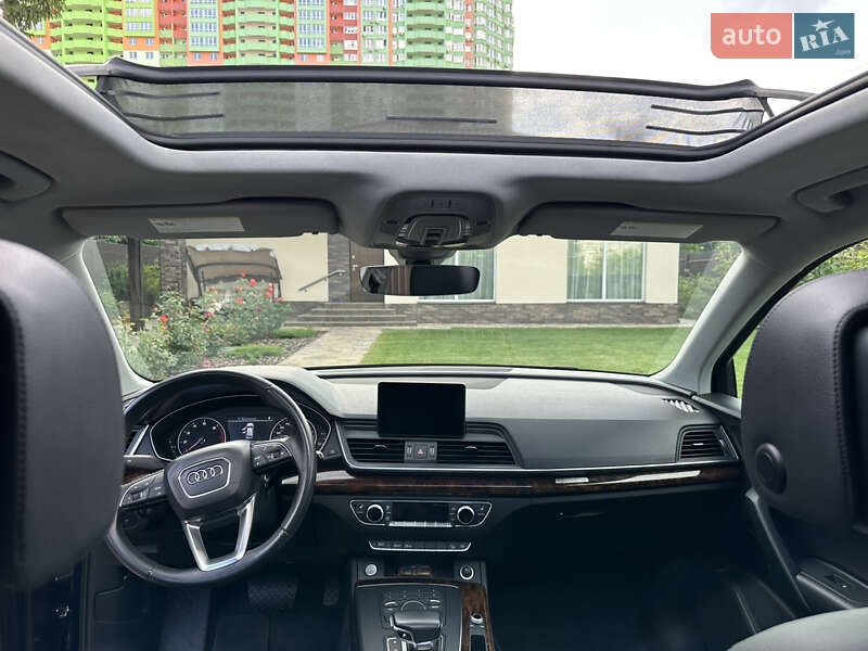 Внедорожник / Кроссовер Audi Q5 2017 в Киеве