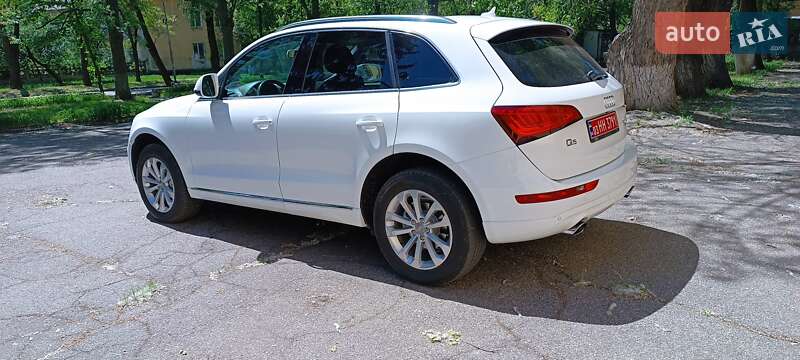 Внедорожник / Кроссовер Audi Q5 2013 в Желтых Водах
