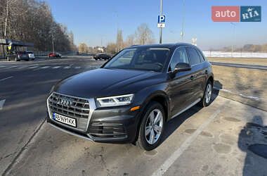 Внедорожник / Кроссовер Audi Q5 2018 в 