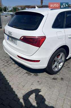 Внедорожник / Кроссовер Audi Q5 2009 в 