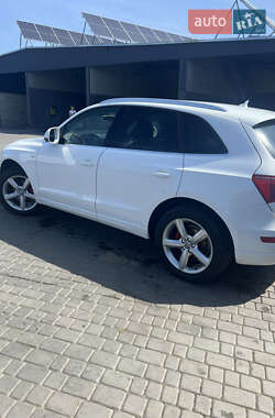Внедорожник / Кроссовер Audi Q5 2009 в 