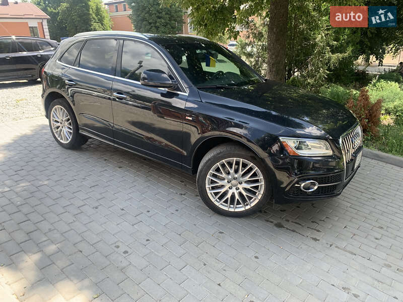 Внедорожник / Кроссовер Audi Q5 2016 в 