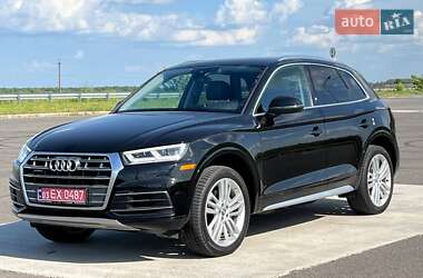 Внедорожник / Кроссовер Audi Q5 2018 в 
