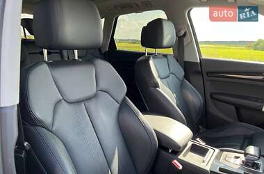 Внедорожник / Кроссовер Audi Q5 2018 в 