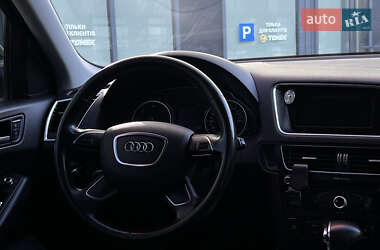 Внедорожник / Кроссовер Audi Q5 2012 в 