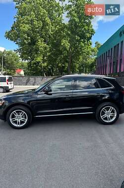Внедорожник / Кроссовер Audi Q5 2015 в 
