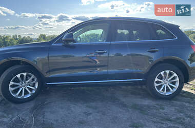 Внедорожник / Кроссовер Audi Q5 2016 в 