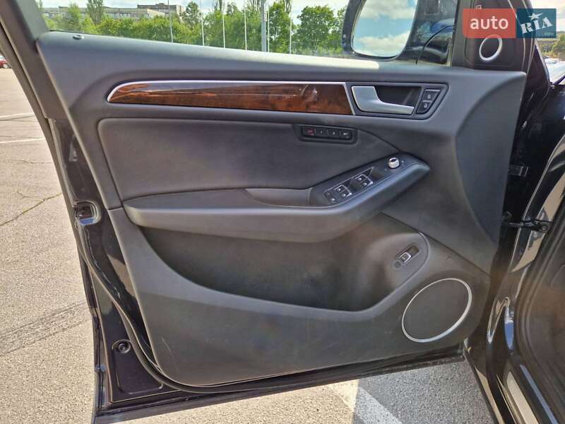 Внедорожник / Кроссовер Audi Q5 2015 в Днепре