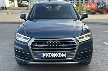 Внедорожник / Кроссовер Audi Q5 2017 в 