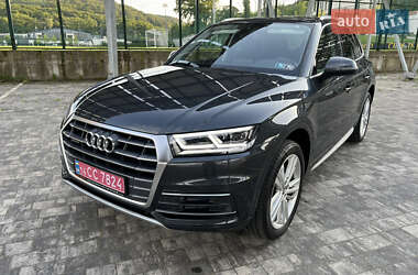 Внедорожник / Кроссовер Audi Q5 2018 в 