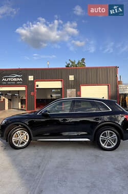 Внедорожник / Кроссовер Audi Q5 2017 в Киеве