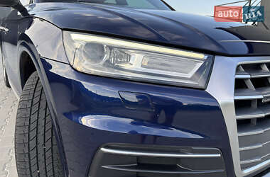 Внедорожник / Кроссовер Audi Q5 2018 в 
