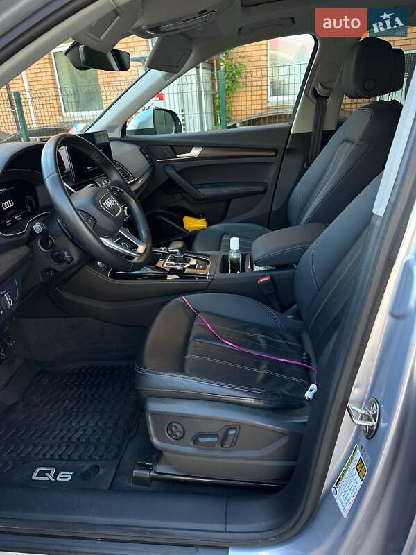 Внедорожник / Кроссовер Audi Q5 2022 в Киеве