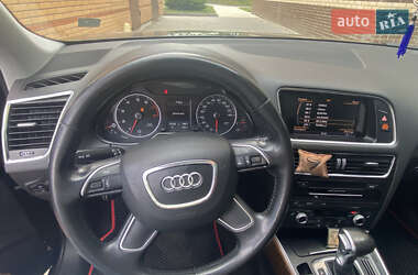 Внедорожник / Кроссовер Audi Q5 2015 в 