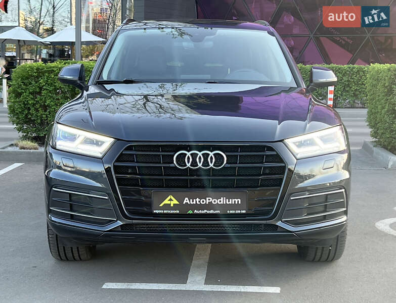 Внедорожник / Кроссовер Audi Q5 2018 в Киеве
