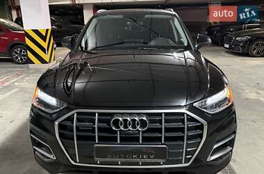 Внедорожник / Кроссовер Audi Q5 2020 в 