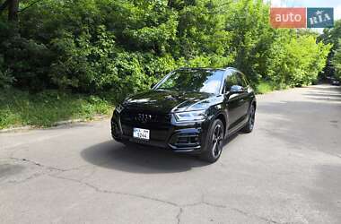 Позашляховик / Кросовер Audi Q5 2019 в Києві