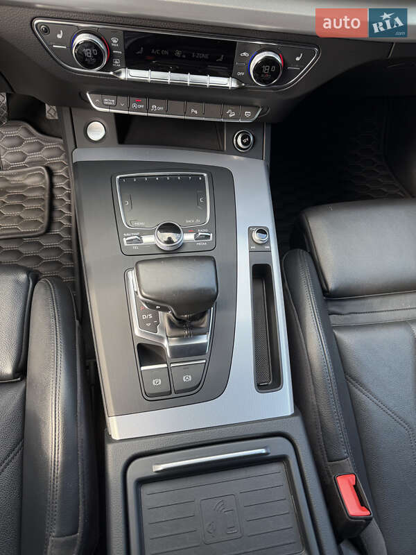Внедорожник / Кроссовер Audi Q5 2017 в Львове фото 17 Внедорожник / Кроссовер Audi Q5 2017 в Львове