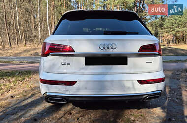 Внедорожник / Кроссовер Audi Q5 2022 в 