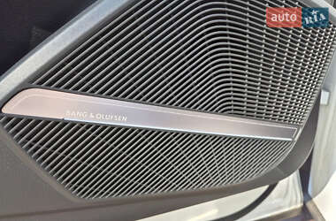 Внедорожник / Кроссовер Audi Q5 2022 в 