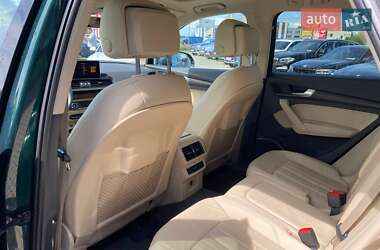 Внедорожник / Кроссовер Audi Q5 2018 в 