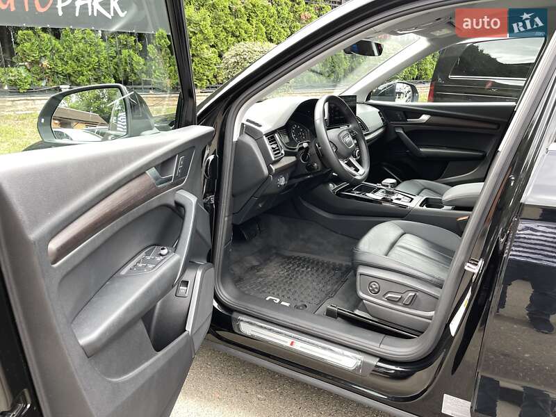 Внедорожник / Кроссовер Audi Q5 2023 в Киеве