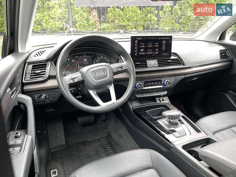 Внедорожник / Кроссовер Audi Q5 2023 в Киеве