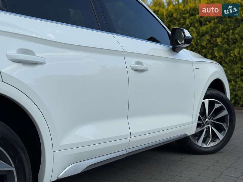 Внедорожник / Кроссовер Audi Q5 2022 в Стрые