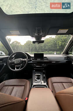 Внедорожник / Кроссовер Audi Q5 2019 в 