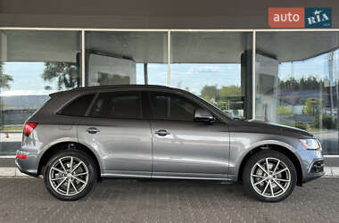 Внедорожник / Кроссовер Audi Q5 2015 в 