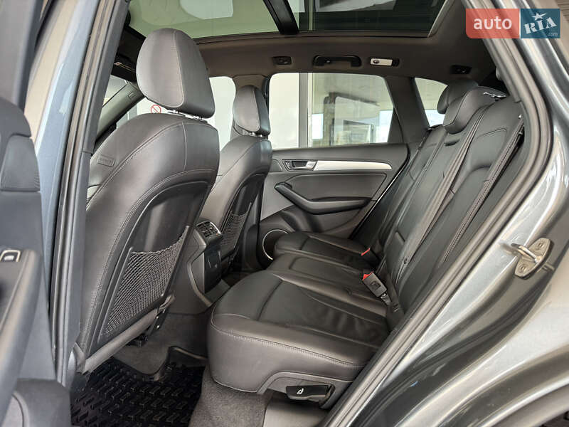 Внедорожник / Кроссовер Audi Q5 2015 в Киеве